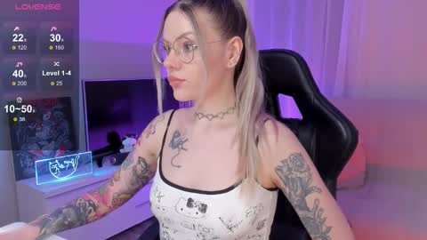 Jess online show from October 18, 4:30 pm