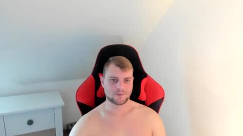 Snapshot of kozik1992 chatting on December 21, 10:39 am Bartek online show from December 21, 10:39 am