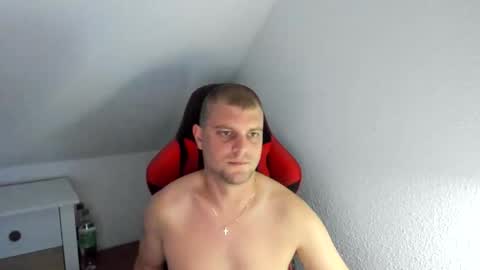 Snapshot of kozik1992 chatting on October 12, 4:50 pm Bartek online show from October 12, 4:50 pm