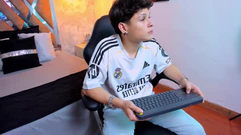 Snapshot of kraven_lust chatting on October 23, 3:06 am Kraven online show from October 23, 3:06 am