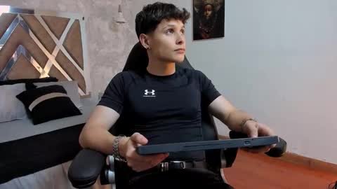 Kraven online show from February 17, 3:03 am