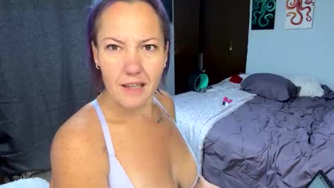 kreamyk420 online show from October 24, 4:14 pm