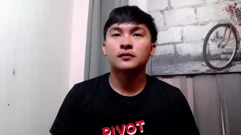 Snapshot of krezikeed chatting on November 27, 9:44 am krezikeed online show from November 27, 9:44 am