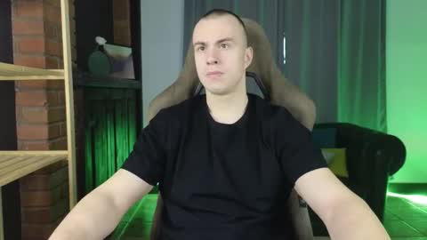 kris_braun online show from February 24, 3:04 am