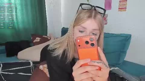 Kristina3 online show from June 29, 1:33 pm