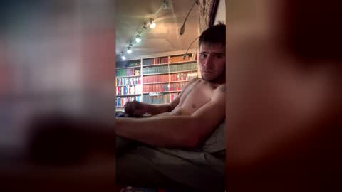 krispyholmes online show from May 6, 5:51 pm