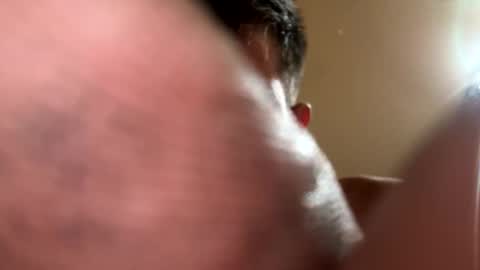 krispyholmes online show from May 8, 11:59 am