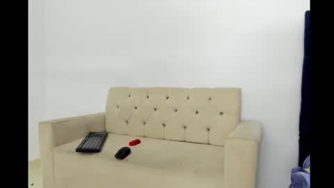 kriss mate online show from March 21, 8:19 am