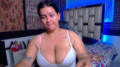 kriss_sweetboobs online show from September 26, 12:53 pm