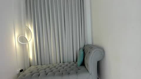 Krisstine  online show from August 4, 1:03 pm