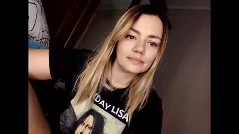 Snapshot of krisssexi chatting on September 19, 7:03 pm KrissSexi online show from September 19, 7:03 pm