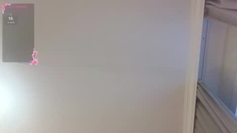 Snapshot of krissshow chatting on December 3, 4:09 am krissshow online show from December 3, 4:09 am