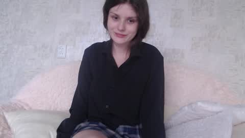 krissvoss online show from February 16, 1:40 pm