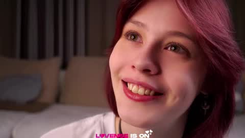 Sarah online show from June 3, 1:08 am