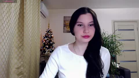 Snapshot of kristal89 chatting on January 8, 12:57 am kristal89 online show from January 8, 12:57 am