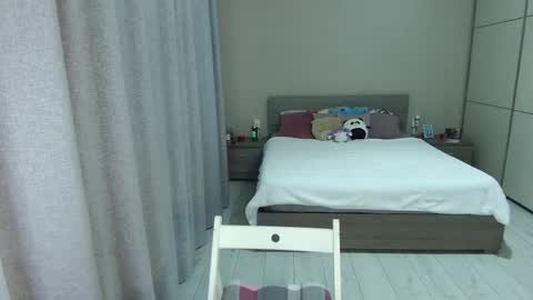 Snapshot of kristall_xxx chatting on March 8, 4:45 am twitter Annemarye 23 online show from March 8, 4:45 am