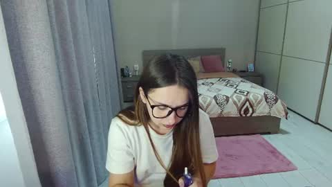twitter    Annemarye 23 online show from July 23, 5:16 am