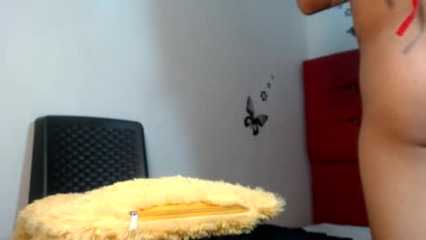 kristal online show from February 23, 7:07 pm