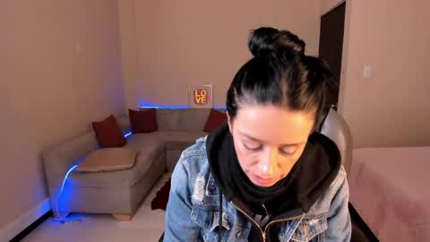 Snapshot of kristen_garner chatting on June 8, 8:20 pm Sophia online show from June 8, 8:20 pm