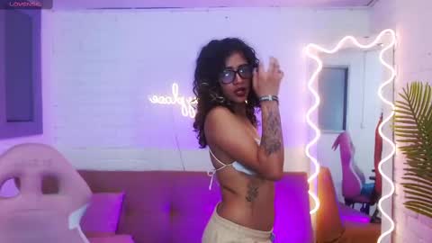 kristen_tay online show from January 14, 6:07 pm