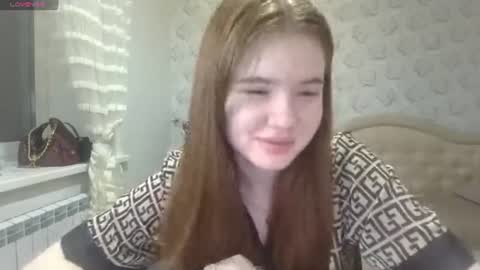 Snapshot of kristiancommes chatting on July 27, 9:33 pm Alisa online show from July 27, 9:33 pm
