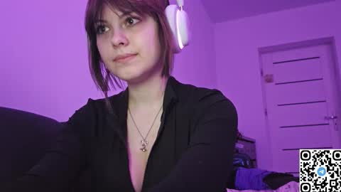 Snapshot of kristibloom chatting on November 2, 10:45 pm Christie online show from November 2, 10:45 pm