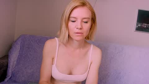 Snapshot of kristina_vagner chatting on July 17, 2:18 am kristina_vagner online show from July 17, 2:18 am