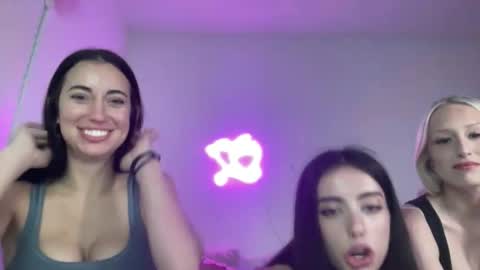 kristina juarez online show from April 7, 3:18 am