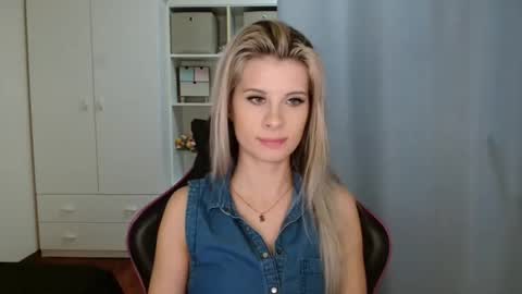 KristineAmore online show from February 28, 7:26 pm