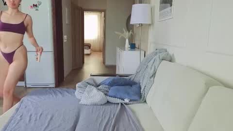 Snapshot of kristinedean chatting on October 20, 7:31 am Kristi online show from October 20, 7:31 am