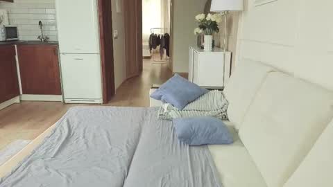 Snapshot of kristinedean chatting on October 29, 7:10 am Kristi online show from October 29, 7:10 am