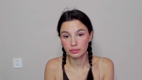 Kristi online show from March 12, 5:13 am