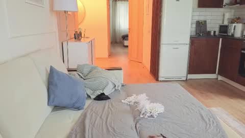 Kristi online show from November 8, 4:56 am