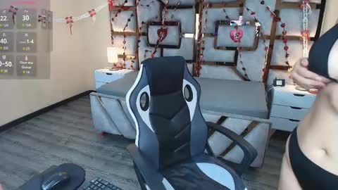 Snapshot of kristtal_key chatting on September 25, 3:54 am Kristtal online show from September 25, 3:54 am