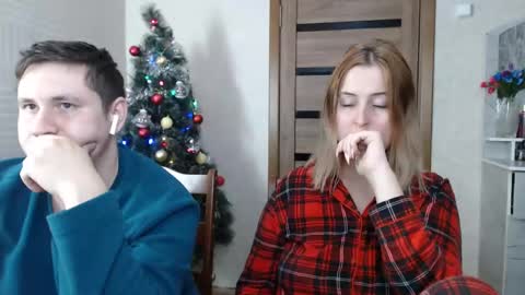 Snapshot of kristy_fran chatting on December 27, 3:15 pm Kristy online show from December 27, 3:15 pm