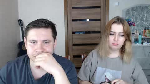 Snapshot of kristy_fran chatting on February 15, 1:42 am Kristy online show from February 15, 1:42 am