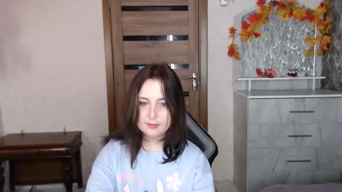 Snapshot of kristy_fran chatting on October 13, 10:32 pm Kristy online show from October 13, 10:32 pm