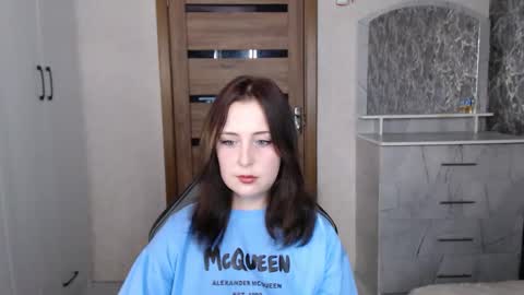 Snapshot of kristy_fran chatting on October 25, 5:48 am Kristy online show from October 25, 5:48 am