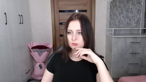 Snapshot of kristy_fran chatting on November 9, 1:59 am Kristy online show from November 9, 1:59 am