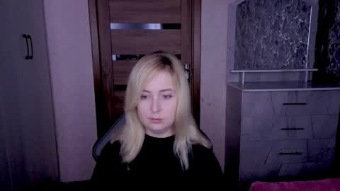 Kristy online show from May 22, 9:31 pm