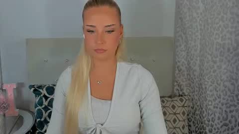 KristyFlowers online show from July 10, 2:30 pm