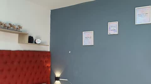 Snapshot of kristyl_paez chatting on October 31, 2:01 am Cristina online show from October 31, 2:01 am