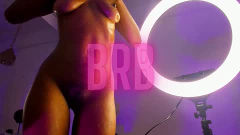 Snapshot of kristyl_paez chatting on November 20, 5:45 pm Cristina online show from November 20, 5:45 pm