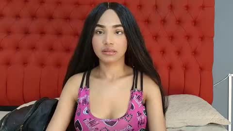 Snapshot of kristyl_paez chatting on November 24, 8:08 pm Cristina online show from November 24, 8:08 pm