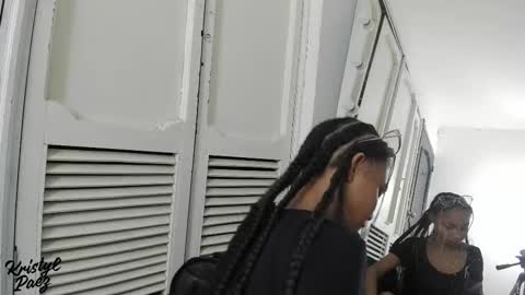 Snapshot of kristyl_paez chatting on January 8, 7:05 pm Cristina online show from January 8, 7:05 pm