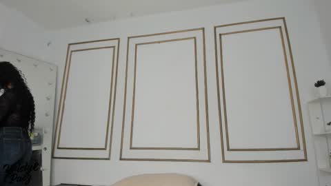 Snapshot of kristyl_paez chatting on January 14, 1:39 pm Cristina online show from January 14, 1:39 pm