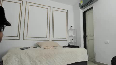 Snapshot of kristyl_paez chatting on January 17, 7:50 pm Cristina online show from January 17, 7:50 pm