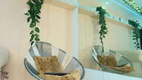 Snapshot of kristyl_paez chatting on January 31, 7:11 pm Cristina online show from January 31, 7:11 pm