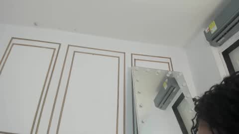 Snapshot of kristyl_paez chatting on February 2, 6:50 pm Cristina online show from February 2, 6:50 pm