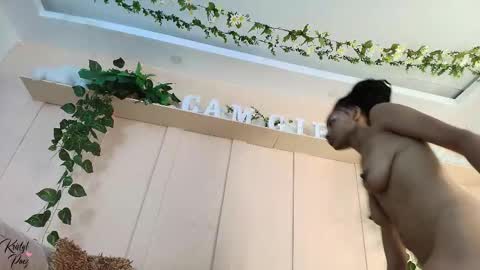 Snapshot of kristyl_paez chatting on February 9, 8:24 pm Cristina online show from February 9, 8:24 pm